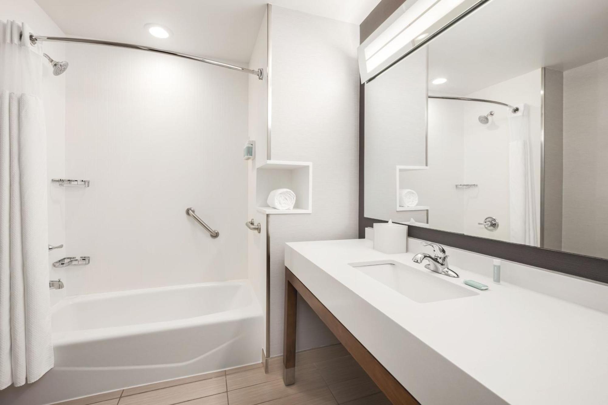 Courtyard By Marriott Columbus ฟีนิกซ์ ซิตี้ ภายนอก รูปภาพ