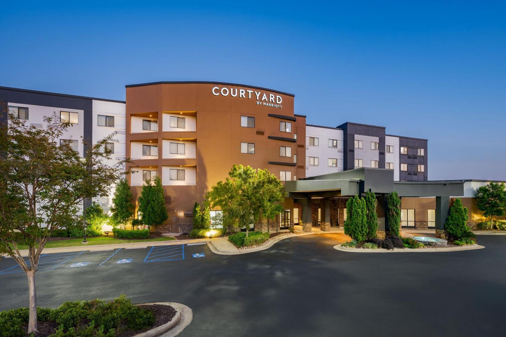 Courtyard By Marriott Columbus ฟีนิกซ์ ซิตี้ ภายนอก รูปภาพ