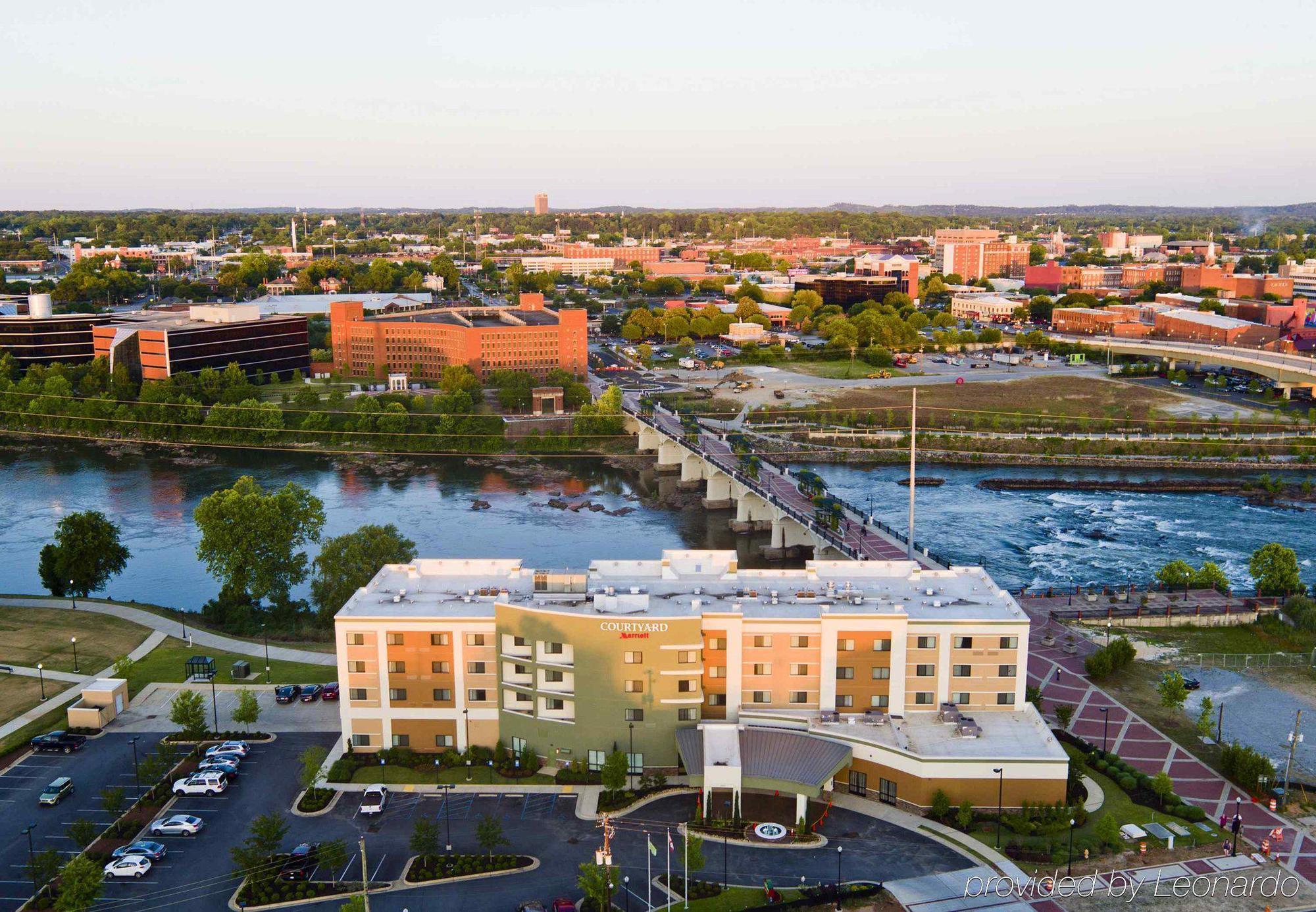 Courtyard By Marriott Columbus ฟีนิกซ์ ซิตี้ ภายนอก รูปภาพ