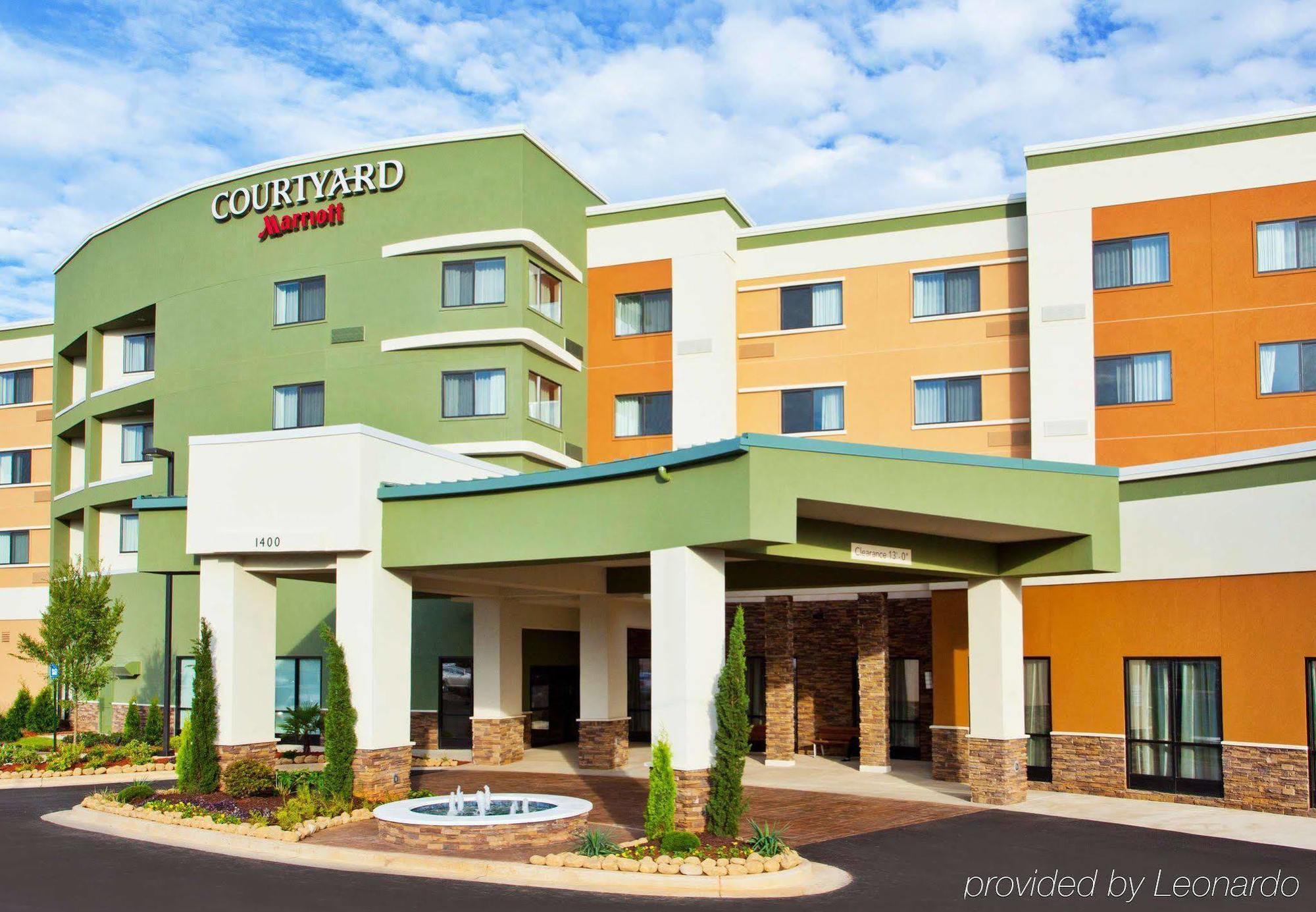 Courtyard By Marriott Columbus ฟีนิกซ์ ซิตี้ ภายนอก รูปภาพ
